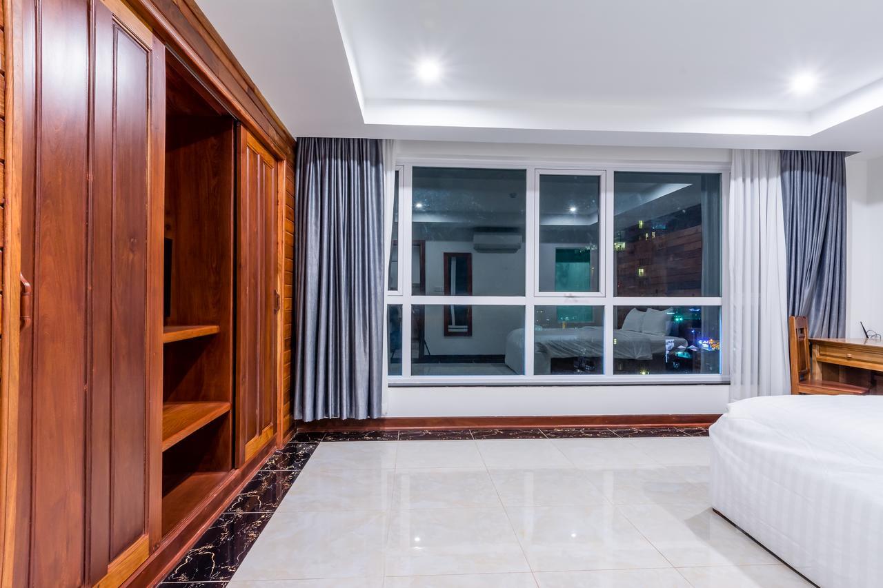 Relax Hotel Phnom Penh Exterior photo