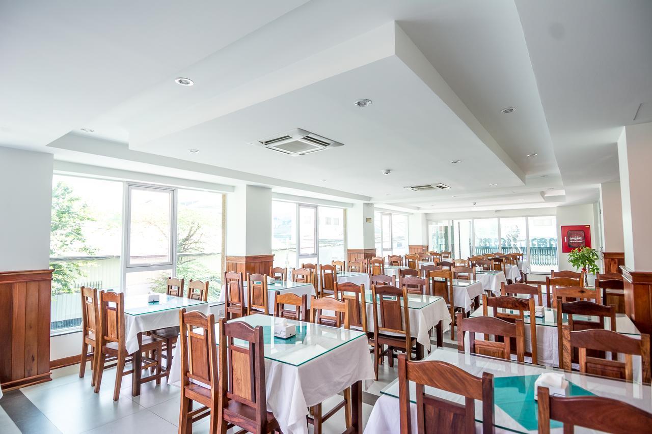 Relax Hotel Phnom Penh Exterior photo