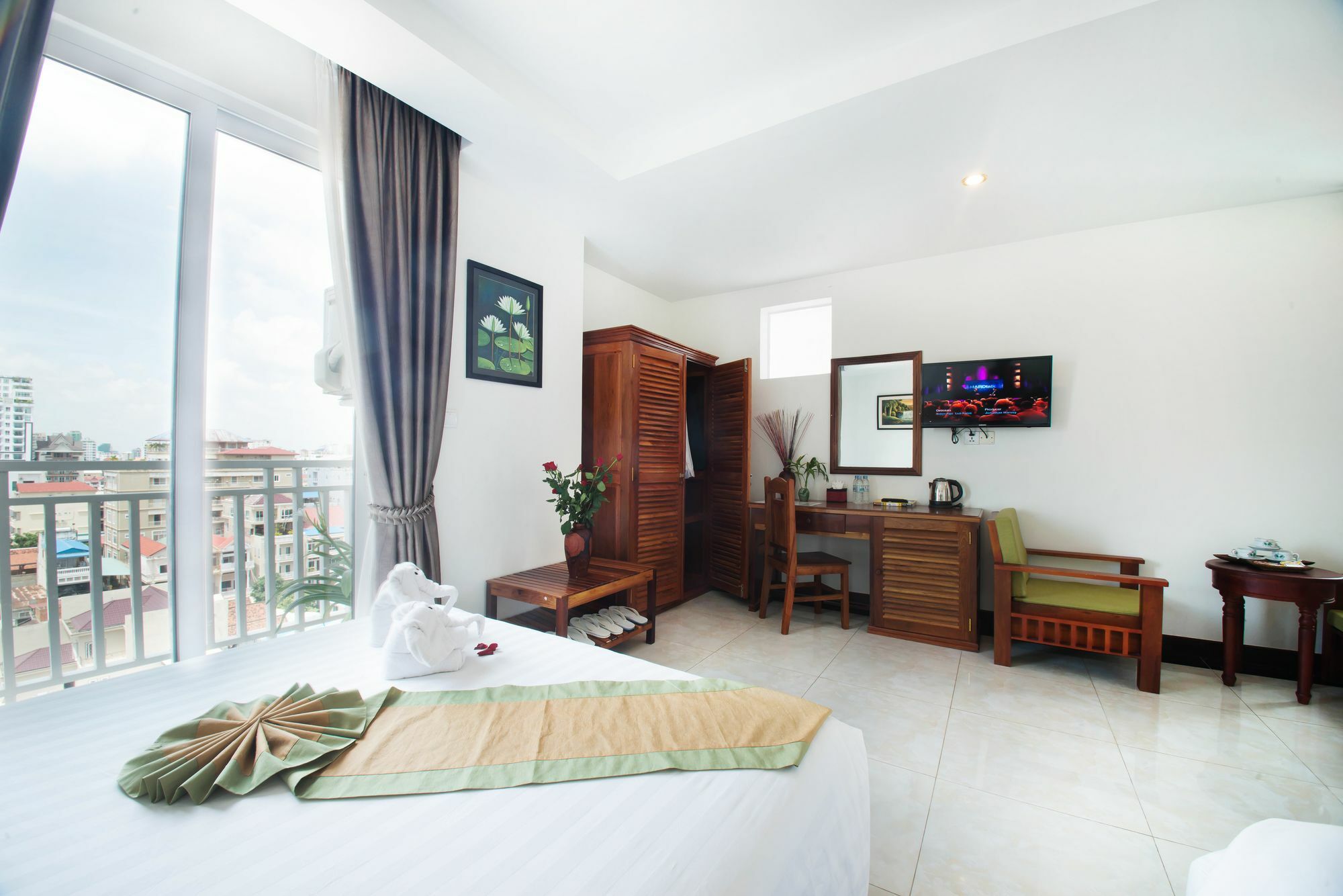 Relax Hotel Phnom Penh Exterior photo